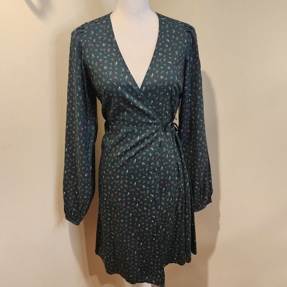Old Navy Floral Green Wrap Long Sleeves Dress NWT - Picture 6 of 14